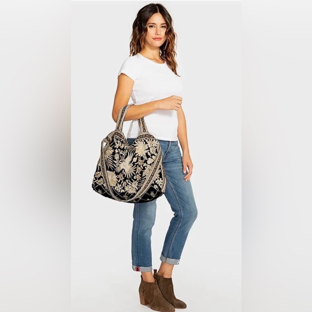 Johnny Was Othilia Elegant Black and Cream Embroidered Tote Bag - Picture 8 of 9